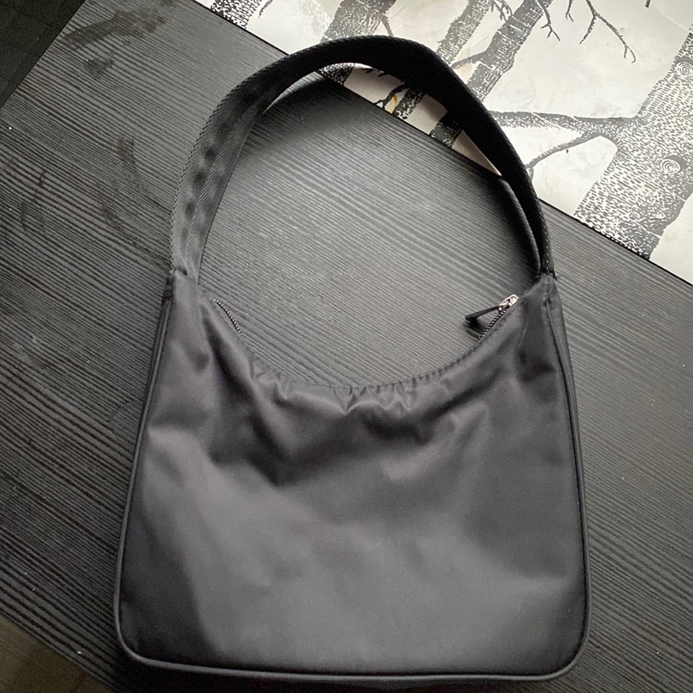 Aritzia- Main Character Goodie bag